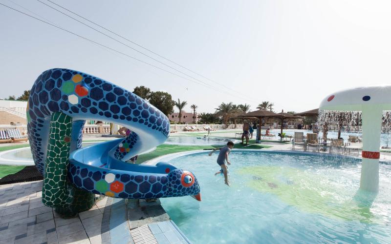 Resort Golden 5 Almas Palace &