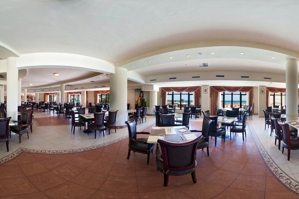 Resort Golden 5 Almas Palace &